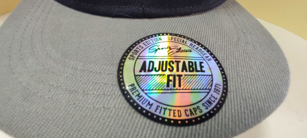 Оригинална нова спортна шапка ни