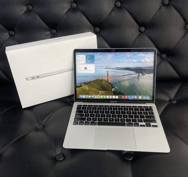 Apple MacBook Air M1 2020 года в идеальном состояние