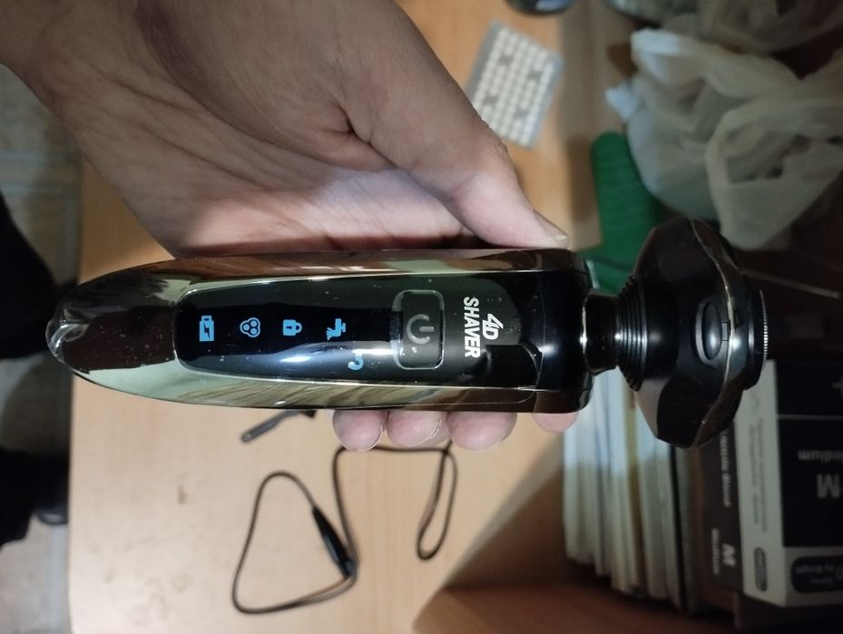 Мужская электробритва