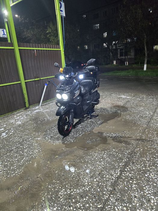 Продам мопед танк.