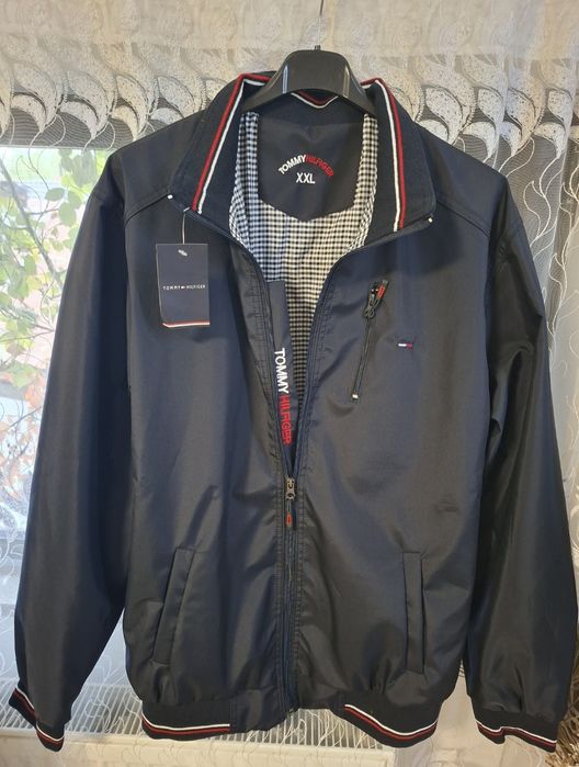 Geaca de primavara Tommy Hilfiger XL.