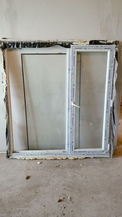 Прода́м пластиковые окно