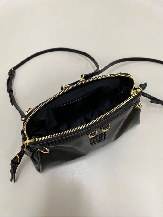 Geanta Miu Miu Pochette