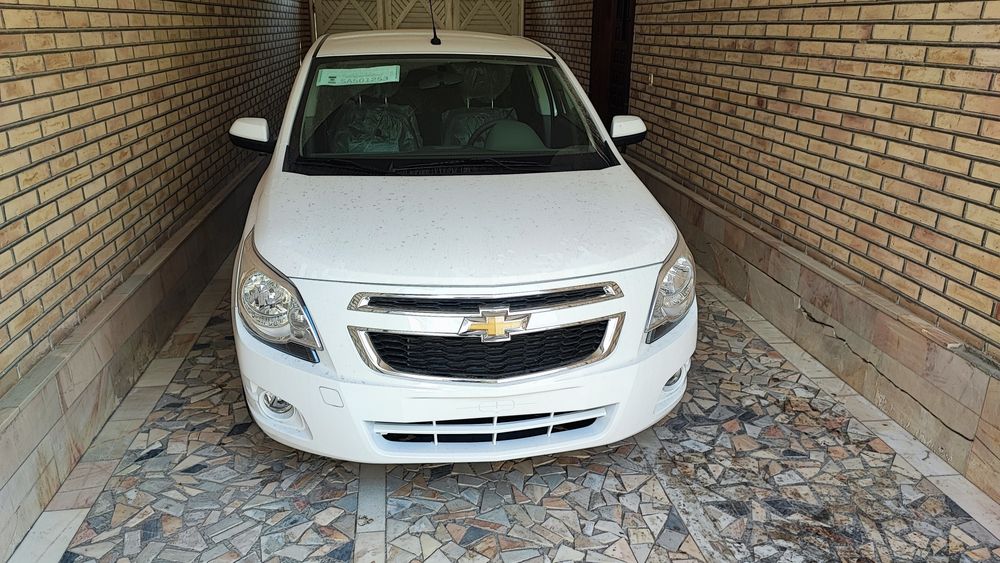 Автомобиль кобальт