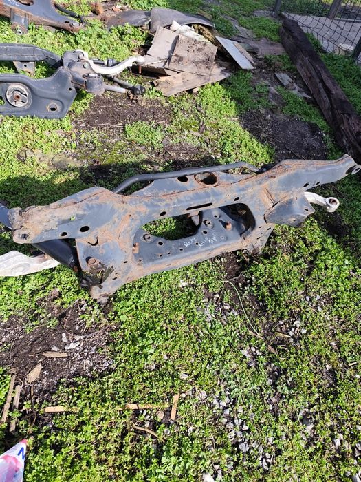 Заден мост - Nissan Qashqai j10-2010г 1.5dci