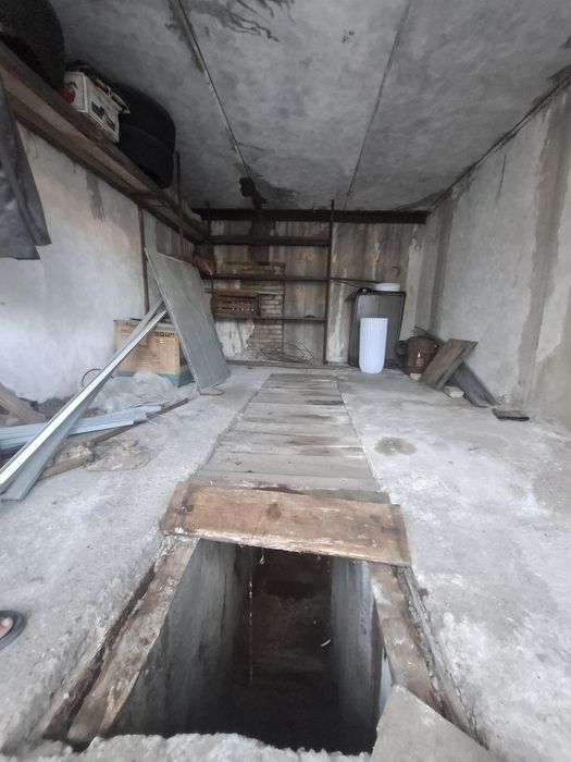 Продаётся гараж бетонный. Beton garaj Bodomzorda.