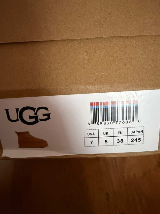 ugg mini dipper maro 38