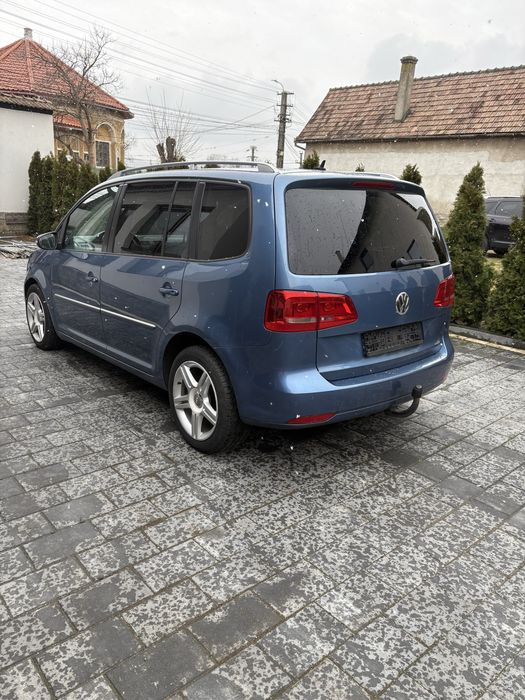 VOLKSWAGEN Touran 2011 — imagine 5