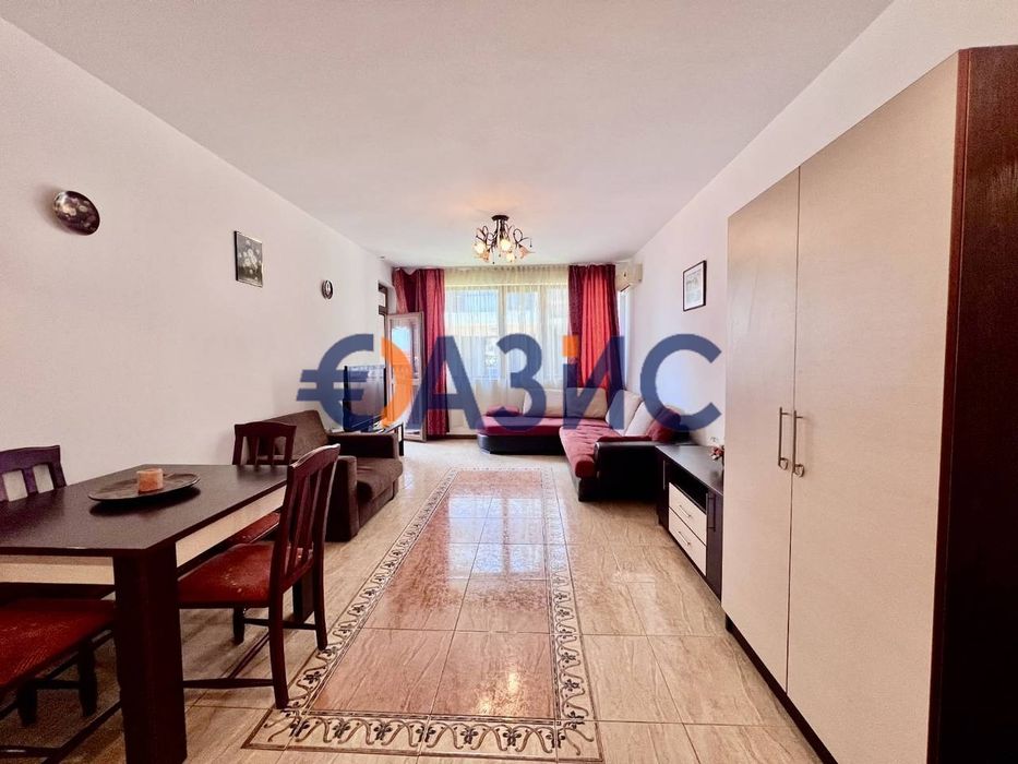 Продава се Двустаен апартамент в Свети Влас - 67 кв.м за 1157 €/кв.м - Снимка #11