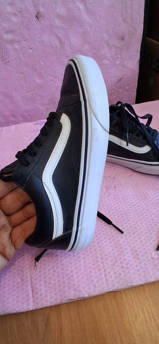Teniși Vans din piele marimea 36