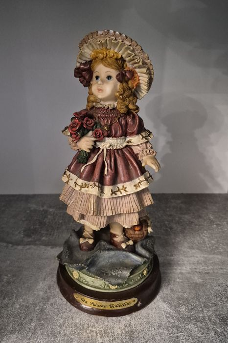 Figurină decorativă Colecția Juliana, din rășină acrilică, 23cm.