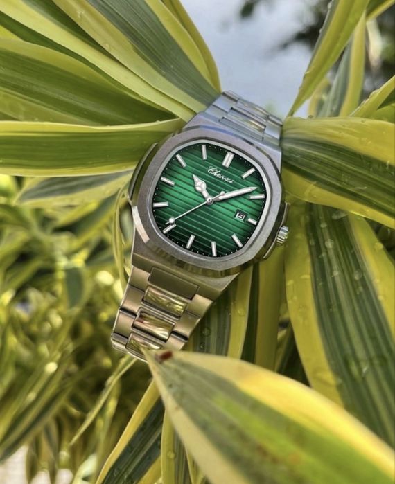 Стилен мъжки часовник CHENXI CX-8222 + Кутия и Инструмент