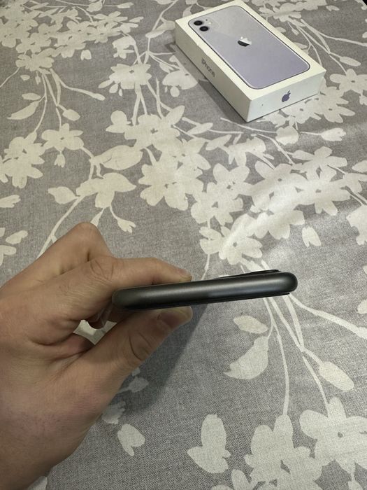 iPHONE 11, (64гб, 74% аккумулятор)
