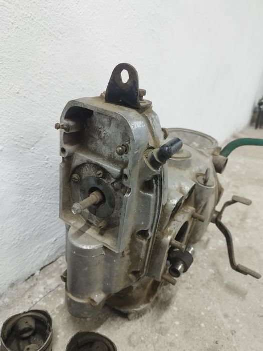 Продаю двигатель на мотоцикл Урал .