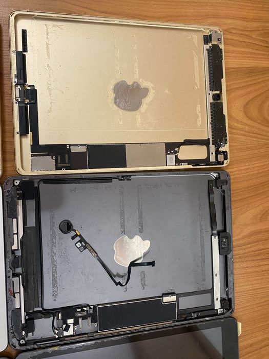 Lot IPAD pentru piese( air2, gen7 , gen 8)