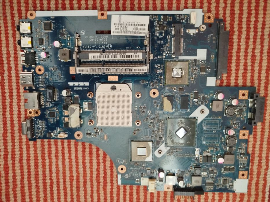 Материнская плата ноутбук