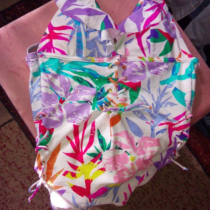 Купальники Новые по 2000