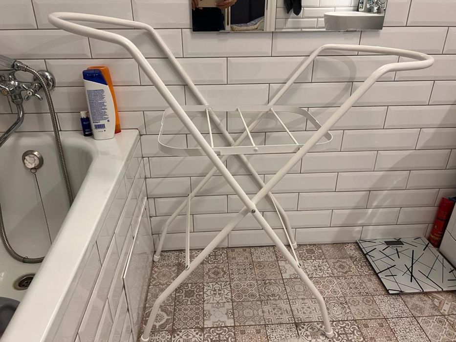 Подставка под ванночку 2 в 1 и сушилка для белья