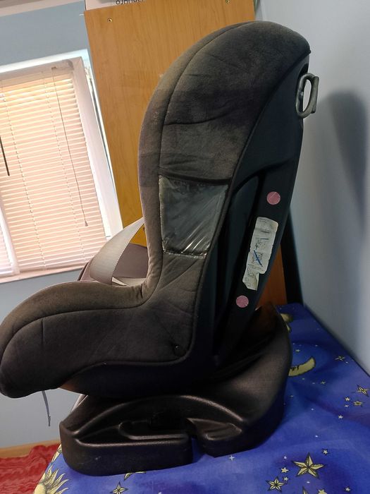 Scaun auto pentru bebeluși și copii. Nu trimit in tara.