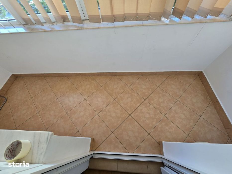 Apartamnt 3 camere Semicentral, PS-uri,  etaj 1