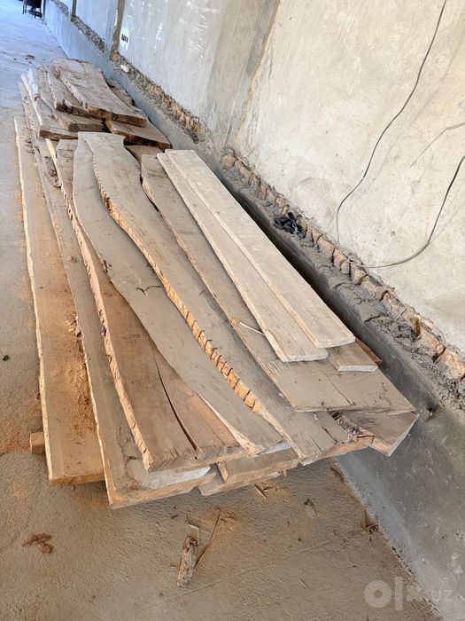 Продаеться Дерево орех и сасна 3куба