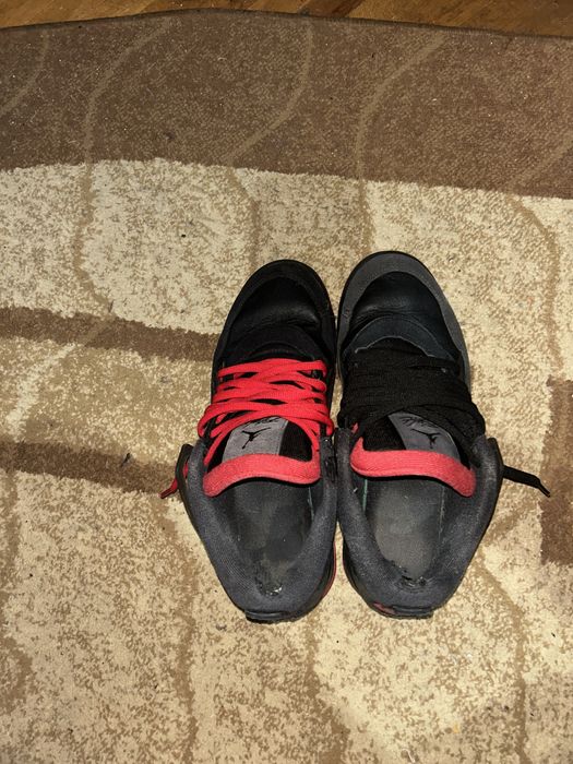 Adidasi Air Jordan 4 RM