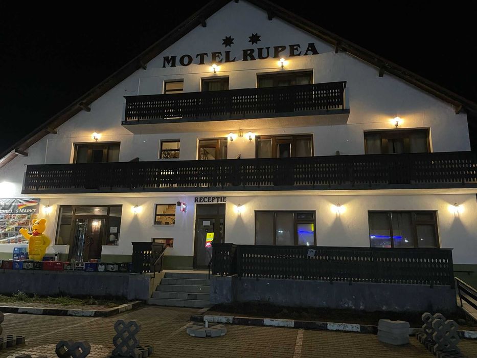 Clădire Hotel de închiriat/ de vănzare Gara Rupea