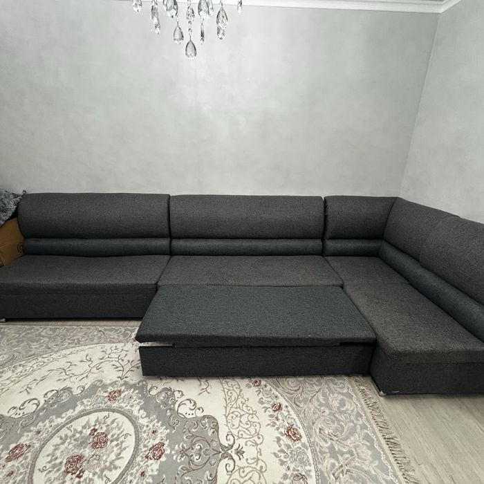 Угловой диван для гостиной