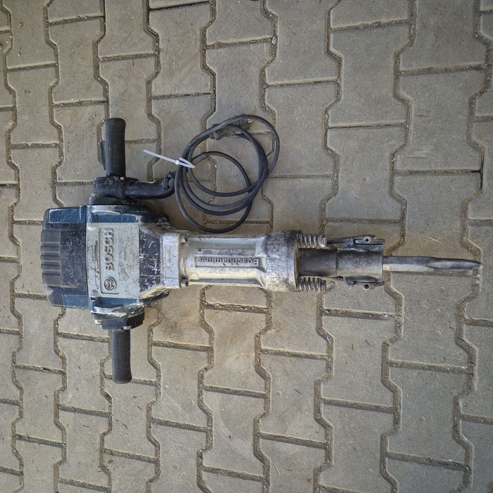 motoburgiu pamant  sapator santuri pamant