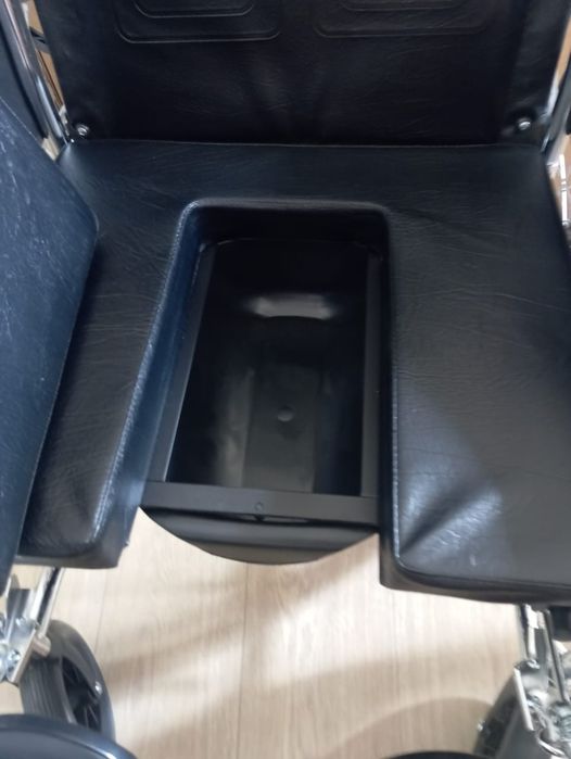 Инвалидное новое кресло коляска