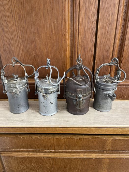Vand 4 lămpi vechi de miner