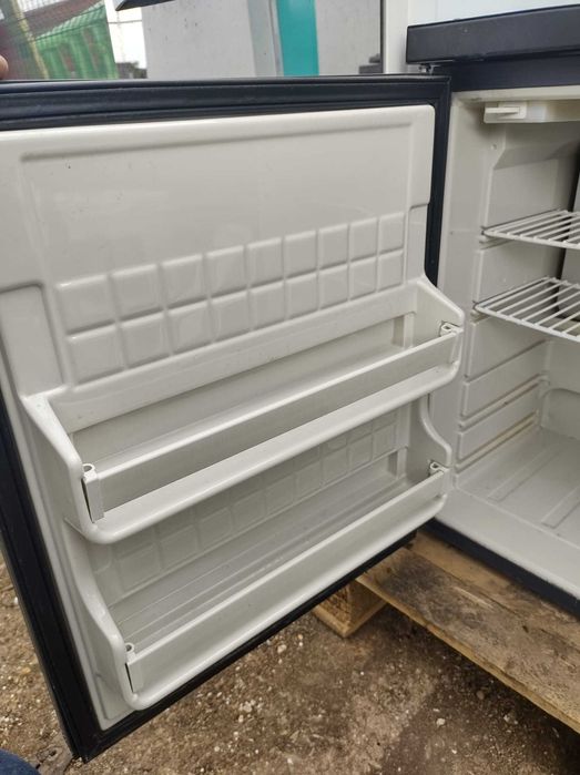 Frigider Electrolux functional ( minifrigider )