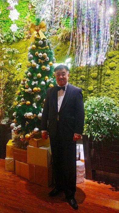 Профессиональный ведущий на Ваше торжество.