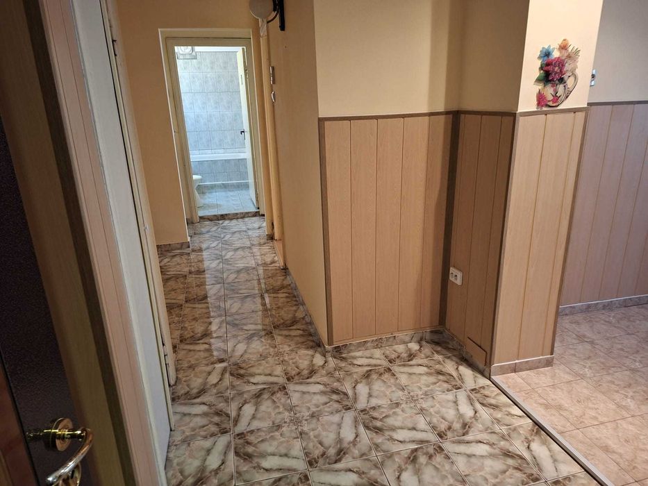 Vanzare apartament 3 camere