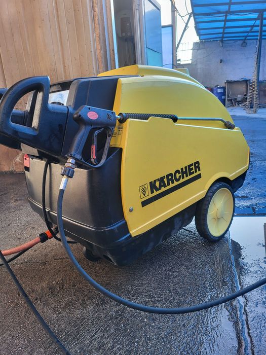 Пароструйка Керхер