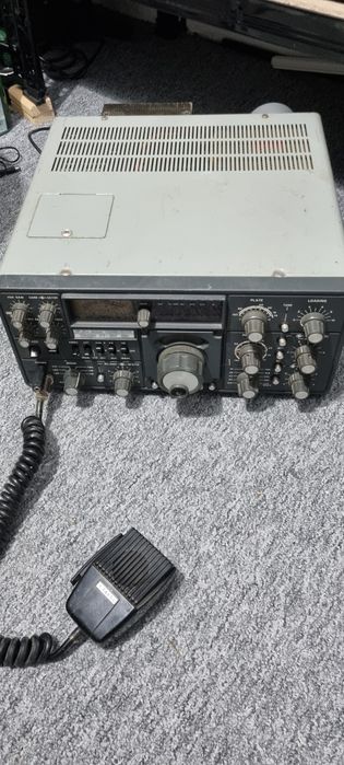 Statie transceiver Yaesu FT 901 DM si  FT 780 R