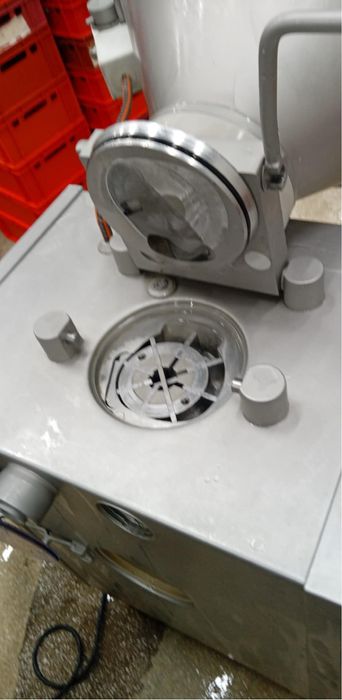 Пълначка Хандтманн -50