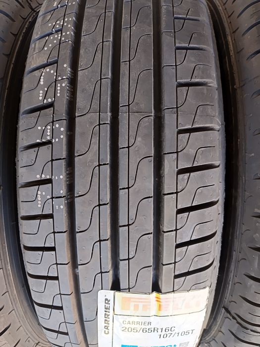 Нови летни гуми за бус 205/65/16цола Pirelli  Carrier