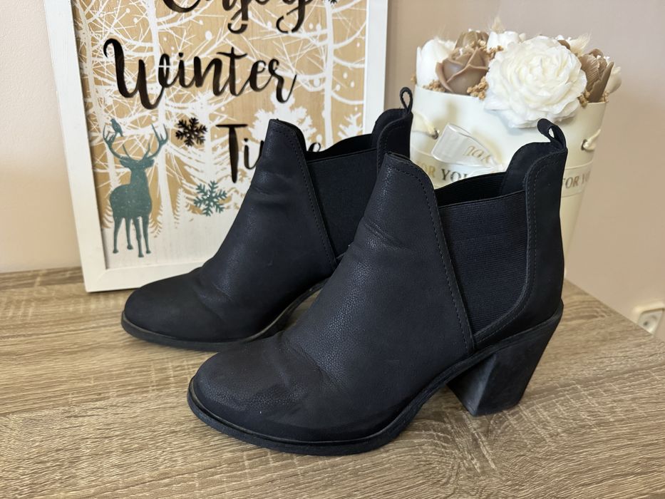 Велурени боти H&M