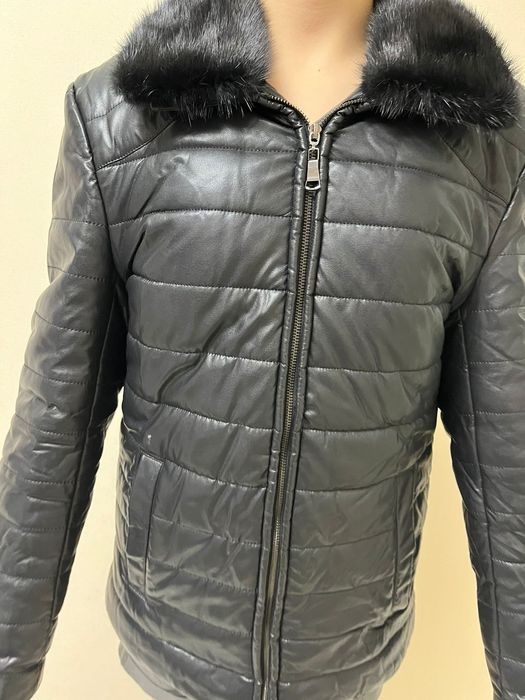 Срочно продам мужской кожанный зимный куртку