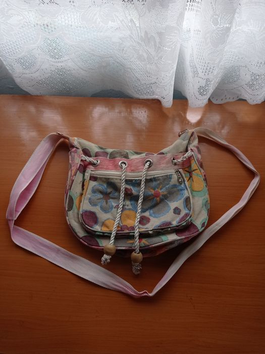 Genti de umăr sau de mână