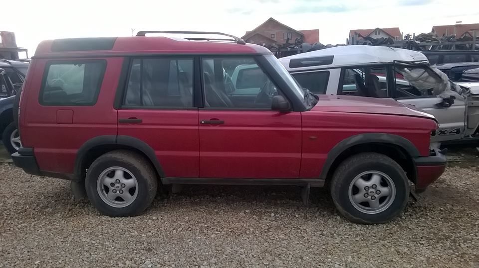 Dezmembrez Land Rover Discovery 2