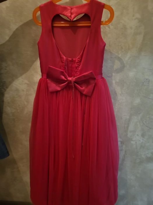 Продам платье на девочку