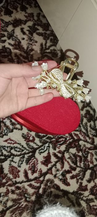 Kelinlar uchun diyademalar