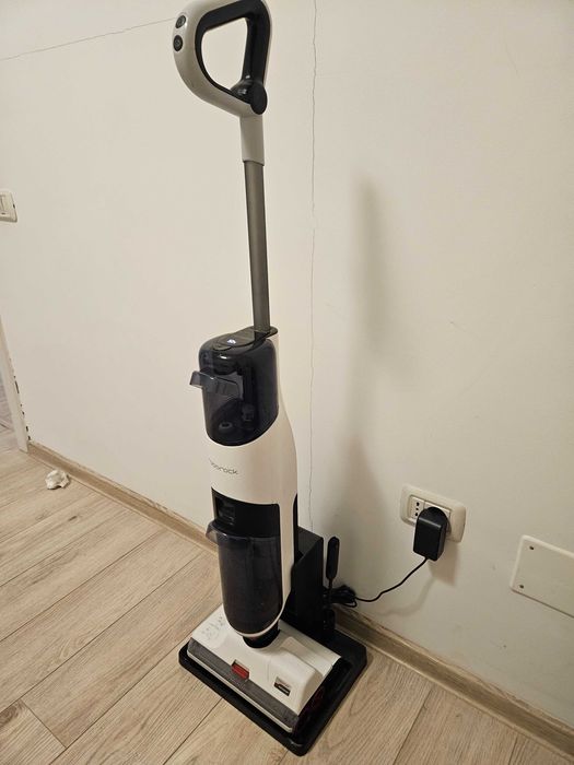 Aspirator vertical cu spalare (2 in 1) Roborock Dyad