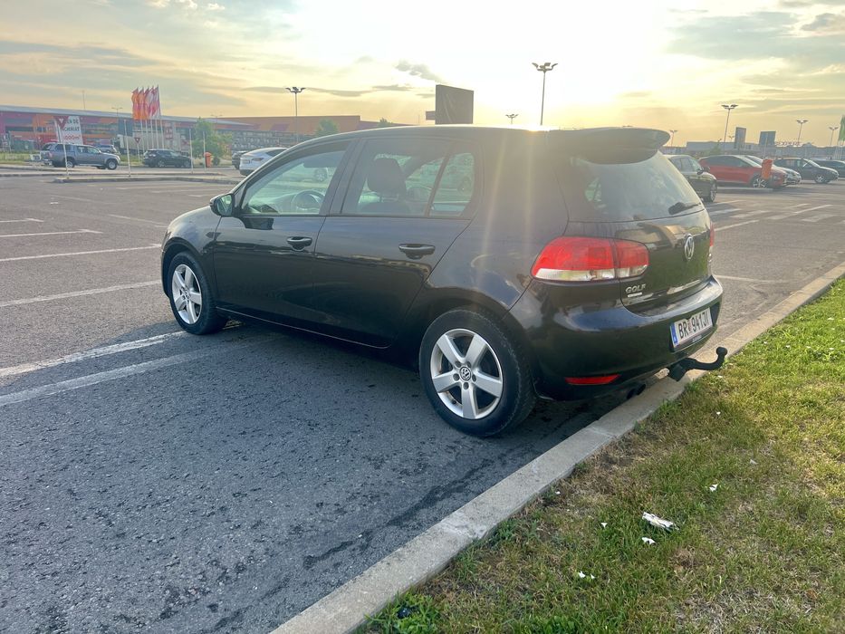 VOLKSWAGEN Golf 2010 — imagine 4