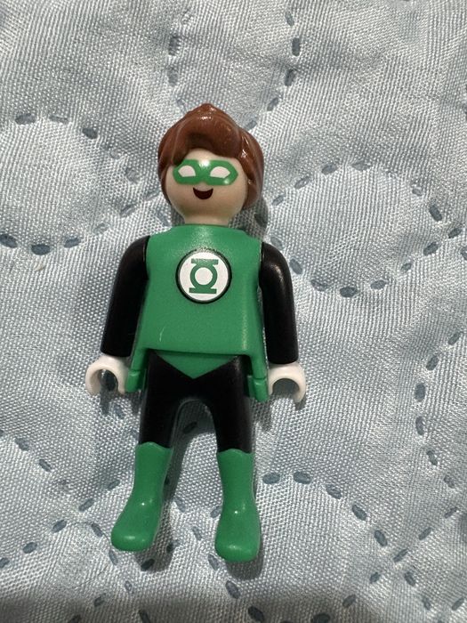 Kinder Surprise - DC Playmobi