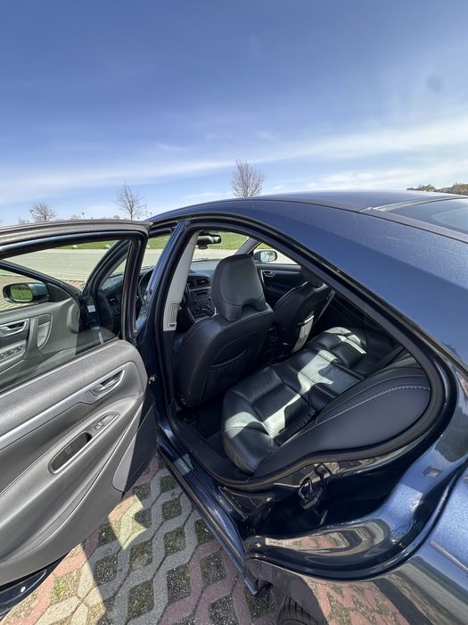 Volvo S60 2.4 D5