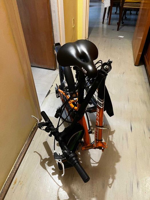 Bicicletă pliabilă Bestlau 20", 6 viteze + lanț antifurt + suport telefon