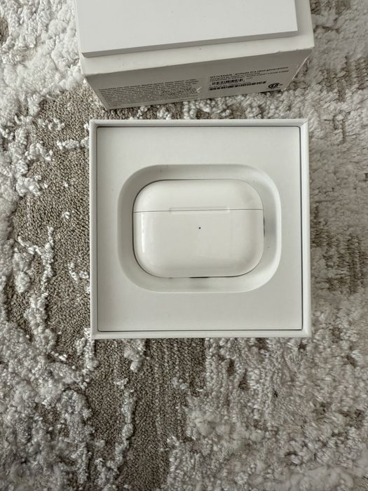 Airpods 2 pro с 1 наушником